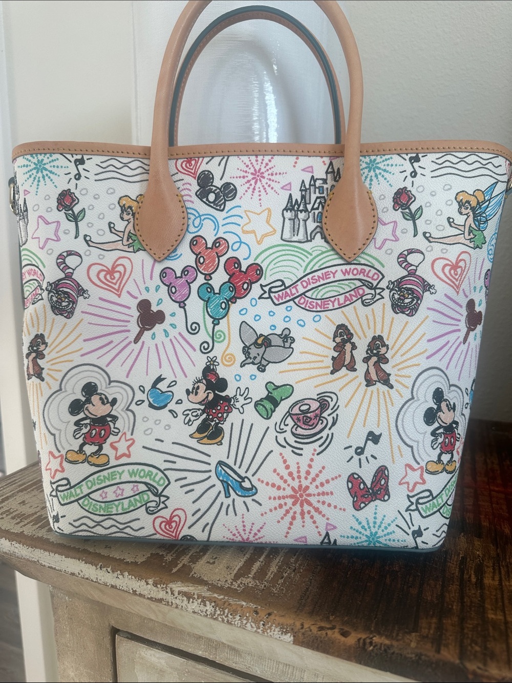 DisneyDooney & Bourke White Disney Sketch Tote with Multicolor wristlet Wallet. - Picture 5 of 11